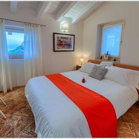Villa Aquarius - Larihome A08 Vercana ภายนอก รูปภาพ