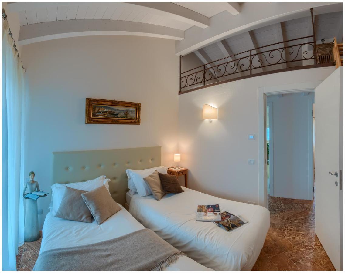 Villa Aquarius - Larihome A08 Vercana ภายนอก รูปภาพ