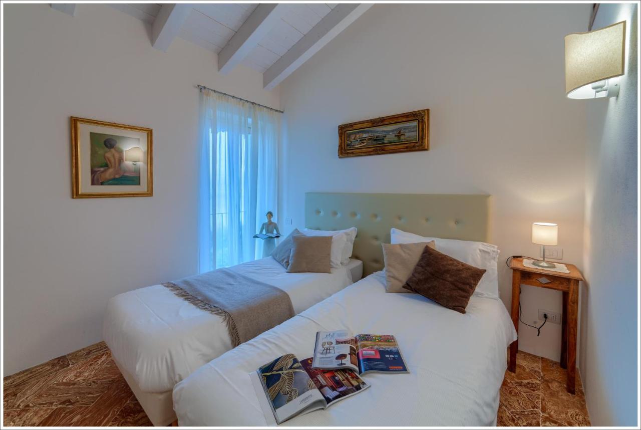 Villa Aquarius - Larihome A08 Vercana ภายนอก รูปภาพ