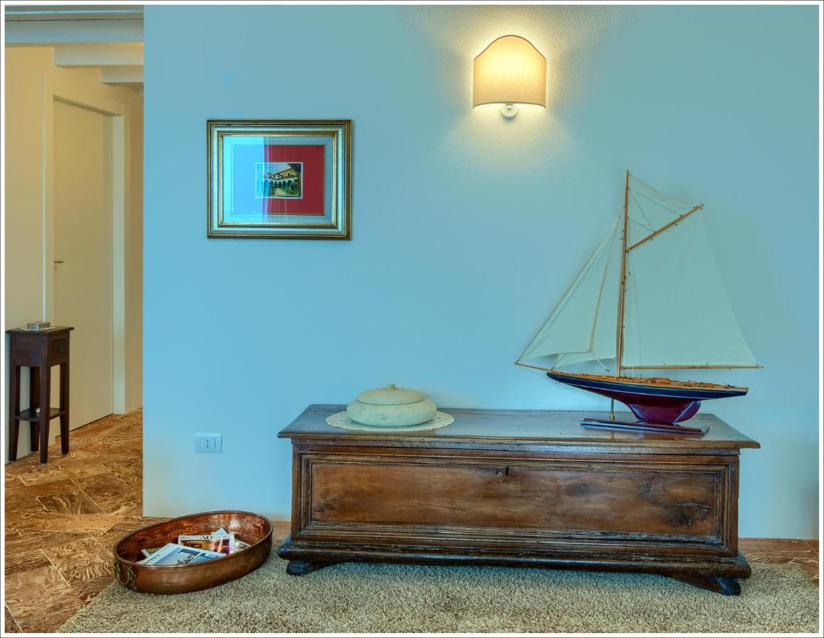Villa Aquarius - Larihome A08 Vercana ภายนอก รูปภาพ